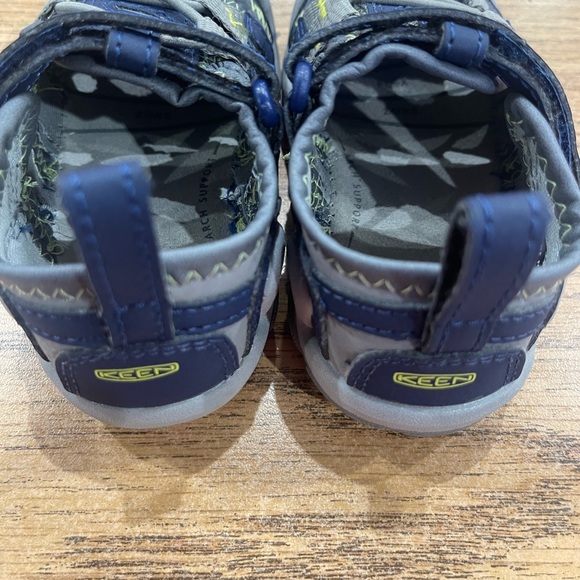 KEEN Unisex-Child Knotch Creek Casual Comfortable Sandals size 5 - Picture 8 of 12